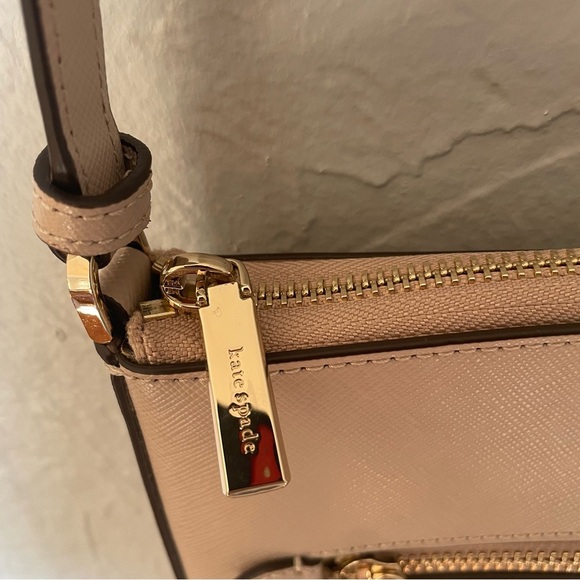 Kate Spade Sadie North Sourh Peony Blossom Saffiano Leather Crossbody Bag NWOT - Picture 6 of 11